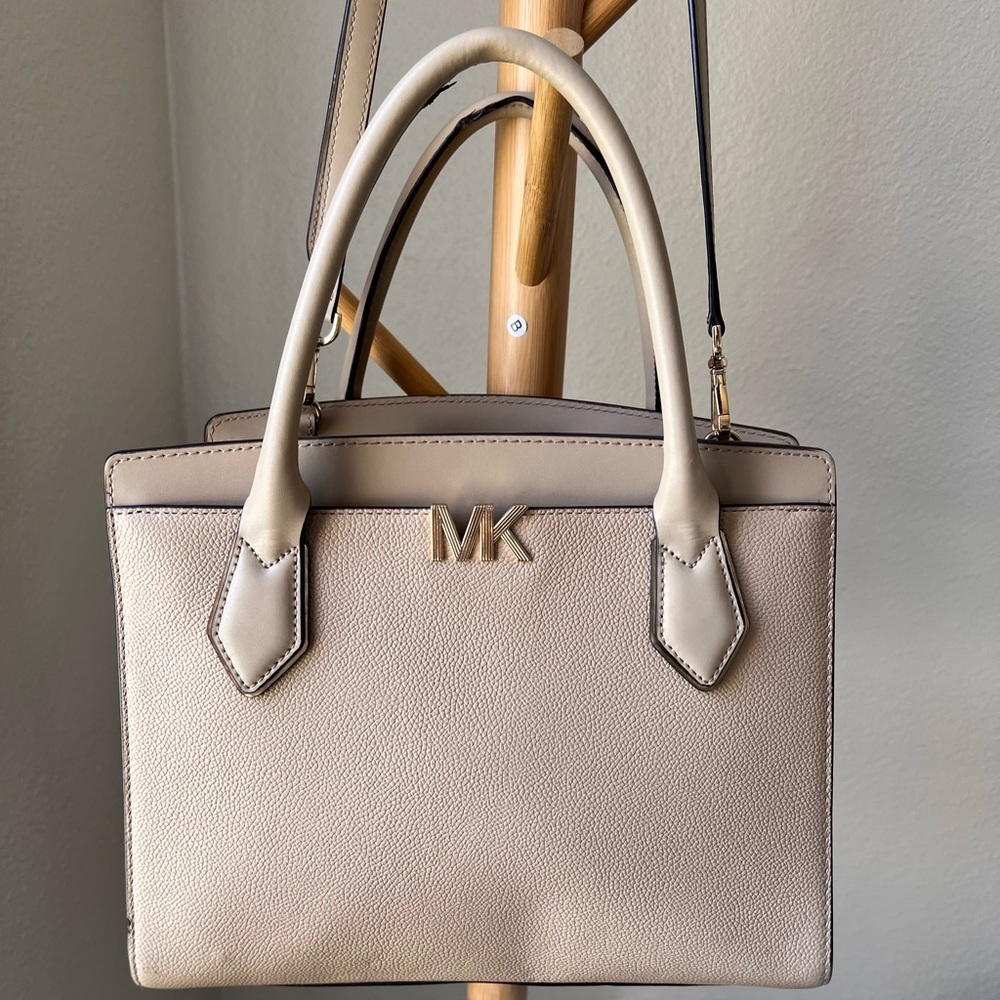 Michael Kors Beige Hand Bag Purse